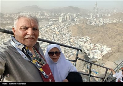 صعود معنوی حجاج اردبیلی به قله جبل النور پس از نماز صبح