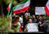 اجتماع دانشجویی در حمایت از حق غنی‌سازی اورانیوم