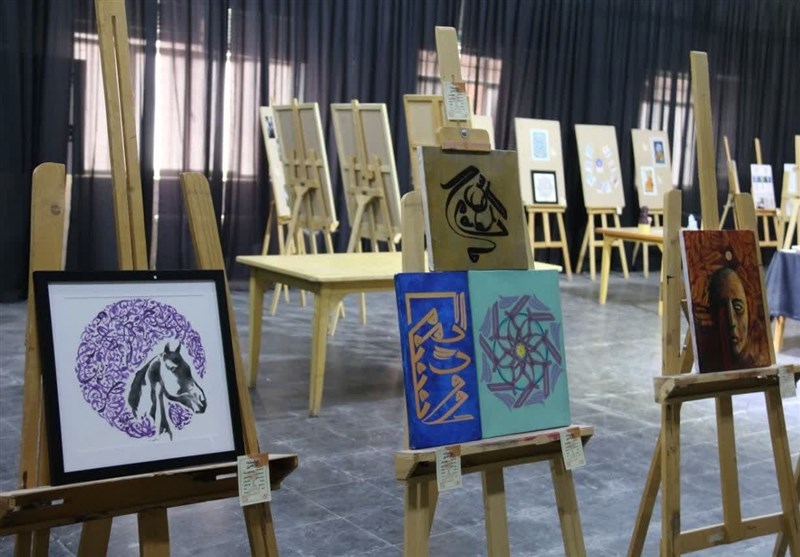 افتتاح نمایشگاه هنرهای تجسمی با 98 اثر در دانشگاه آزاد یزد