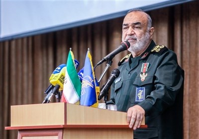 اللواء سلامی: على أمریکا أن تعلم أننا مستعدون لأی سیناریو