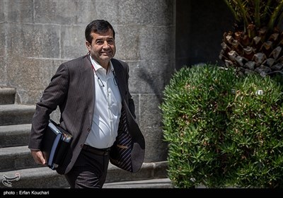 احمد دنیامالی، وزیر ورزش و جوانان در حاشیه جلسه هیات دولت