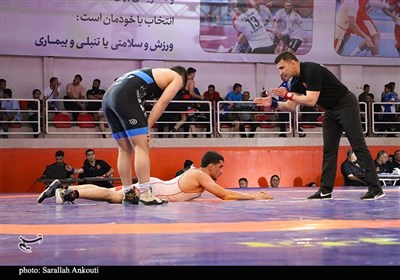 مسابقات بین‌المللی کشتی فرنگی نوجوانان در کرمان