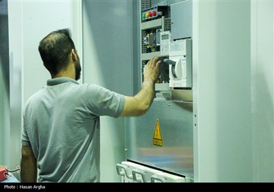 رونمایی از سیستم یکپارچه تجهیزات نیروگاه های خورشیدی - زنجان