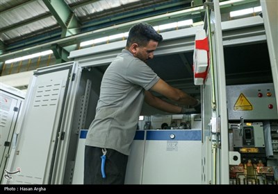 رونمایی از سیستم یکپارچه تجهیزات نیروگاه های خورشیدی - زنجان