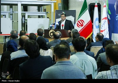 رونمایی از سیستم یکپارچه تجهیزات نیروگاه های خورشیدی - زنجان