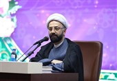 پاسخ‌های روشن «روح‌الله» به سوالات جوانان امروز