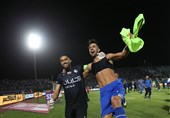 حسینی: آدم فرستادند تا علیه من شعار بدهند/در استقلال میمانم
