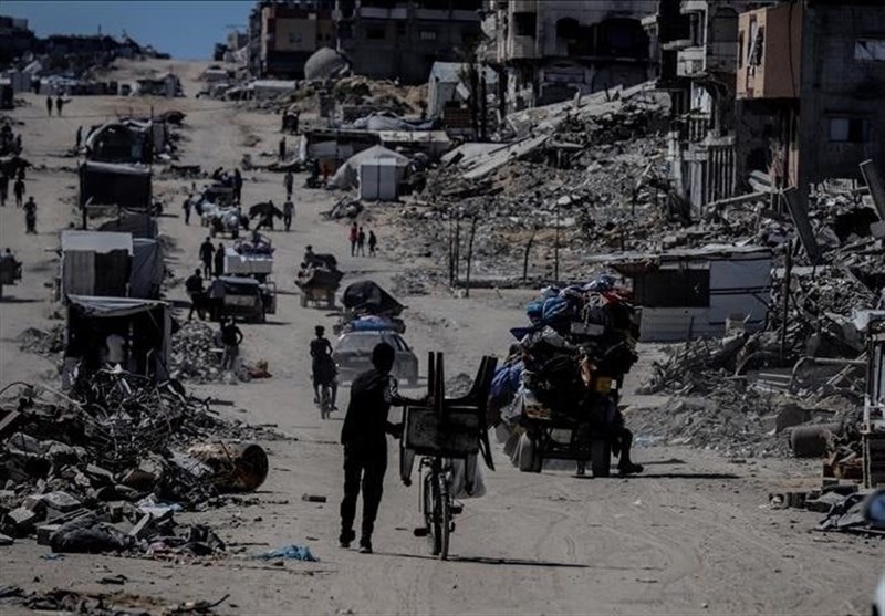 Israeli Army Forces Mass Displacement in Northern Gaza as Assault Intensifies