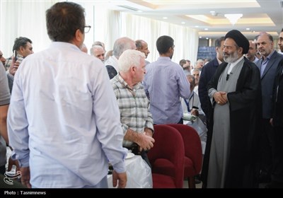دیدار صمیمی سرپرست حجاج ایرانی با زائران کشورمان در مکه مکرمه