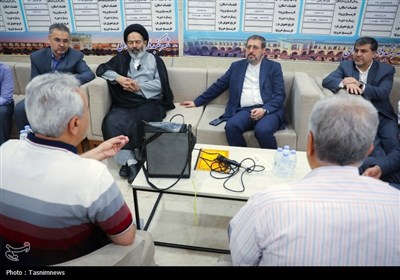 دیدار صمیمی سرپرست حجاج ایرانی با زائران کشورمان در مکه مکرمه