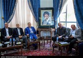 دیدار اعضای ستاد مرکزی بزرگداشت امام خمینی(س) با  حجت الاسلام و المسلمین «سید حسن خمینی» یادگار امام(ره)