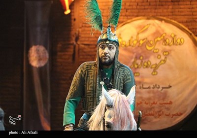 اجرای مجلس تعزیه شهادت حضرت حر (ره) در سوگواره ملی تعزیه ده‌زیار