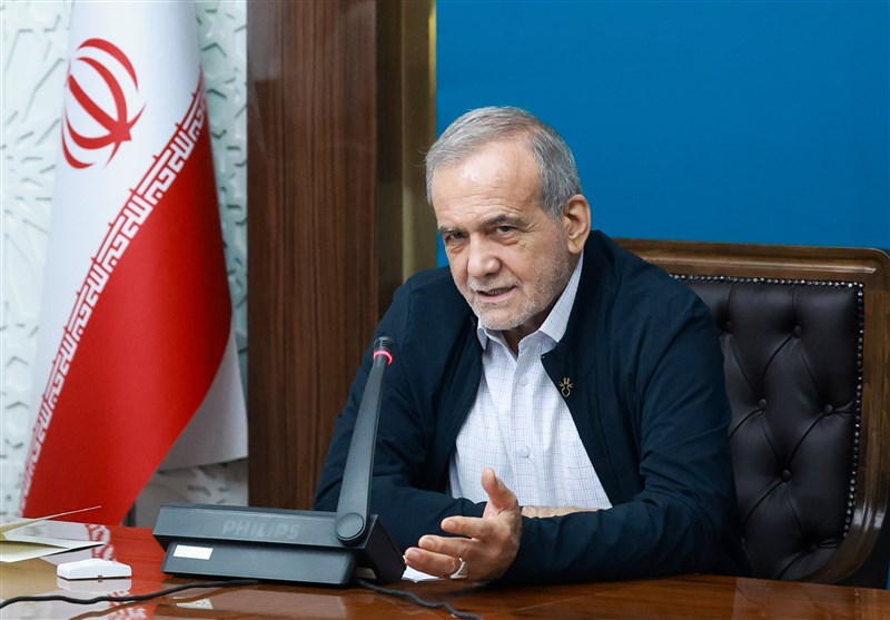 President Asks Iranian Universities to Help Tackle Challenges