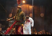 تعزیه شهادت حضرت علی‌اکبر(ع) در شب پنجم سوگواره ملی تعزیه ده زیار