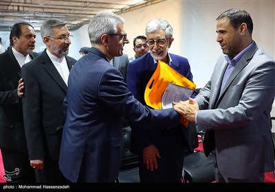 گردهمایی موسسات فعال در اموزش زبان فارسی