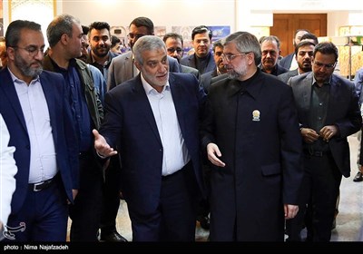 بازدید مدیران خبرگزاری تسنیم از نمایشگاه آستان قدس رضوی