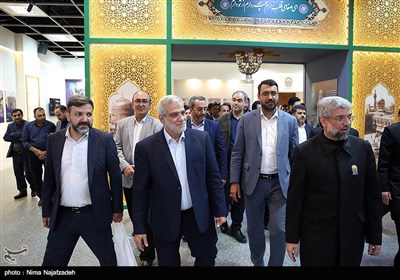 بازدید مدیران خبرگزاری تسنیم از نمایشگاه آستان قدس رضوی