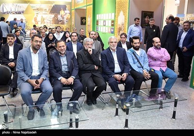 بازدید مدیران خبرگزاری تسنیم از نمایشگاه آستان قدس رضوی