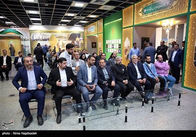 بازدید مدیران خبرگزاری تسنیم از نمایشگاه آستان قدس رضوی