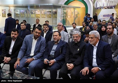 بازدید مدیران خبرگزاری تسنیم از نمایشگاه آستان قدس رضوی