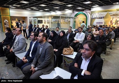 بازدید مدیران خبرگزاری تسنیم از نمایشگاه آستان قدس رضوی