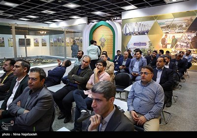 بازدید مدیران خبرگزاری تسنیم از نمایشگاه آستان قدس رضوی