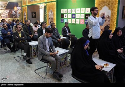 بازدید مدیران خبرگزاری تسنیم از نمایشگاه آستان قدس رضوی