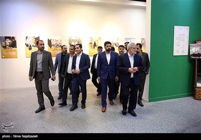 بازدید مدیران خبرگزاری تسنیم از نمایشگاه آستان قدس رضوی