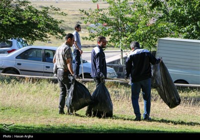 جمع آوری زباله در منطقه گردشگری ائل داغی زنجان