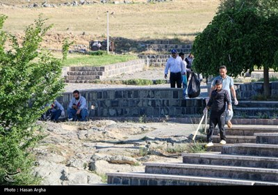 جمع آوری زباله در منطقه گردشگری ائل داغی زنجان