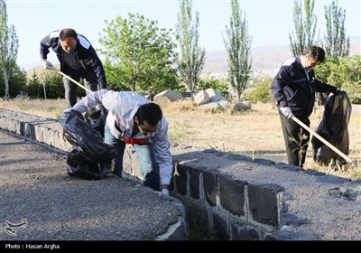 جمع آوری زباله در منطقه گردشگری ائل داغی زنجان