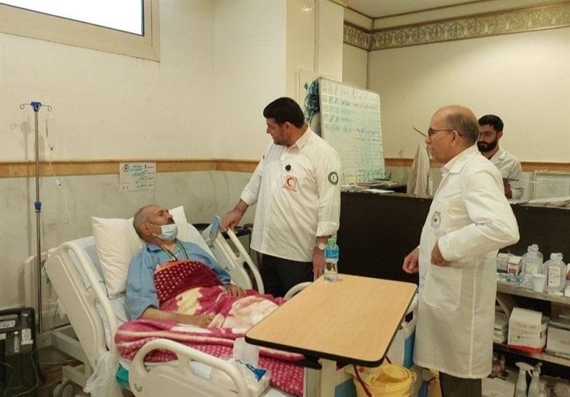  بازدید رئیس جمعیت هلال‌احمر از مرکز پزشکی حج در مکه 