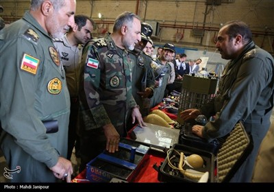 همایش گذر از هزار قطعه هوایی تولیدی در هوانیروز اصفهان