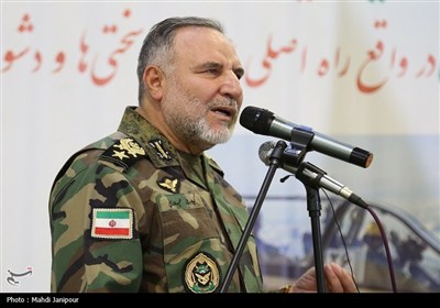 همایش گذر از هزار قطعه هوایی تولیدی در هوانیروز اصفهان