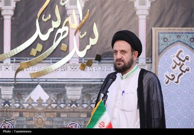 نشست صمیمی با نوجوانان و جوانان حاضر در حج 1404