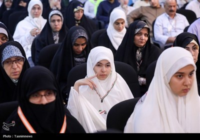 نشست صمیمی با نوجوانان و جوانان حاضر در حج 1404