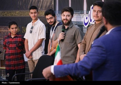 نشست صمیمی با نوجوانان و جوانان حاضر در حج 1404