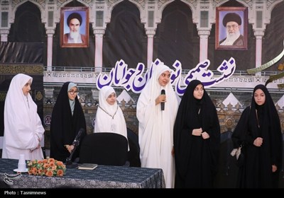نشست صمیمی با نوجوانان و جوانان حاضر در حج 1404