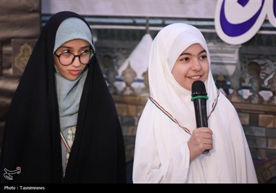 نشست صمیمی با نوجوانان و جوانان حاضر در حج 1404