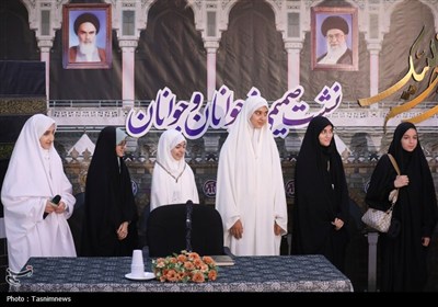 نشست صمیمی با نوجوانان و جوانان حاضر در حج 1404
