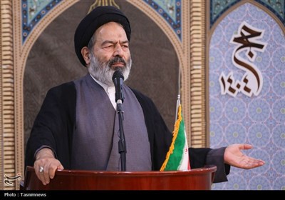 نشست صمیمی با نوجوانان و جوانان حاضر در حج 1404