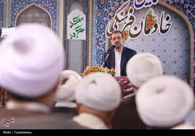 همایش خادمان فرهنگی