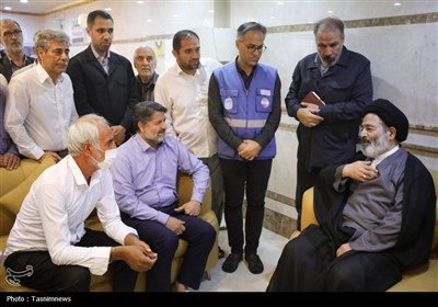 دیدار صمیمی سرپرست حجاج ایرانی با زائران کشورمان در مکه مکرمه