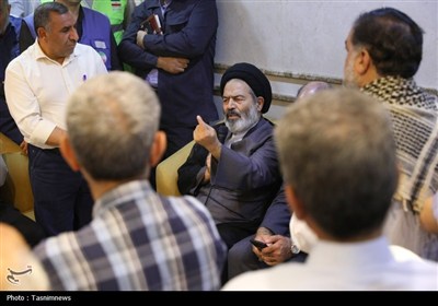 دیدار صمیمی سرپرست حجاج ایرانی با زائران کشورمان در مکه مکرمه