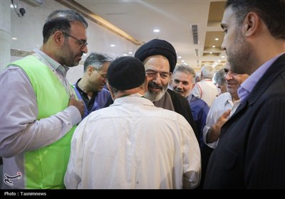 دیدار صمیمی سرپرست حجاج ایرانی با زائران کشورمان در مکه مکرمه