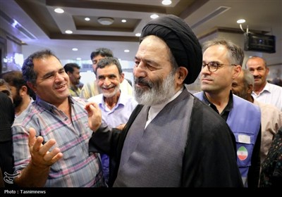 دیدار صمیمی سرپرست حجاج ایرانی با زائران کشورمان در مکه مکرمه
