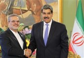 سفیر ایران در ونزوئلا استوارنامه خود را تقدیم مادورو کرد