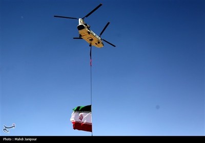 انضمام 10 مروحیات معاد تأهیلها إلى أسطول طیران الجیش الإیرانی