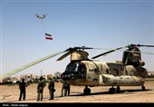 انضمام 10 مروحیات معاد تأهیلها إلى أسطول طیران الجیش الإیرانی