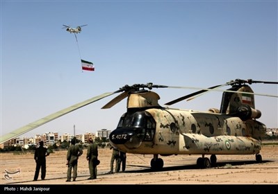 انضمام 10 مروحیات معاد تأهیلها إلى أسطول طیران الجیش الإیرانی